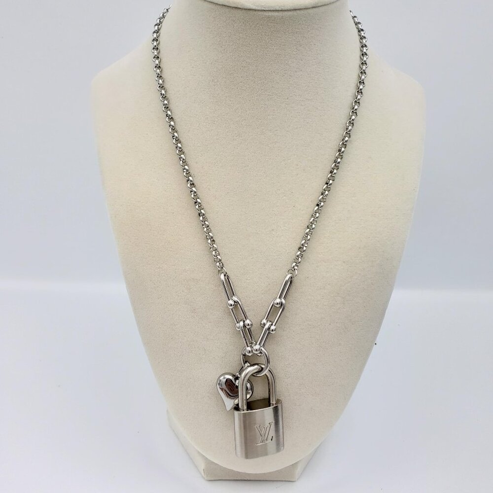 Authentic Louis Vuitton Padlock w/Unbranded Stainless Steel Plated Silver Chain - Picture 12 of 12